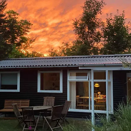 Small, Cozy Summer House In Marielyst Boto By